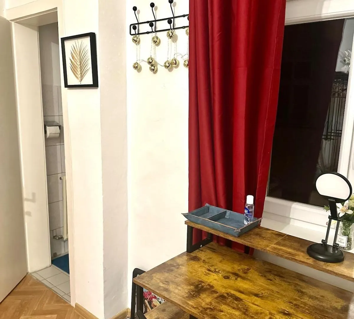 Zentral Gelegene Altbauwohnung Vienna Austria