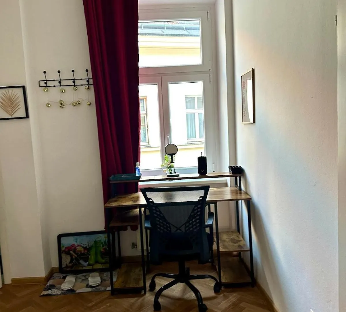 Apartment Zentral Gelegene Altbauwohnung Vienna Austria