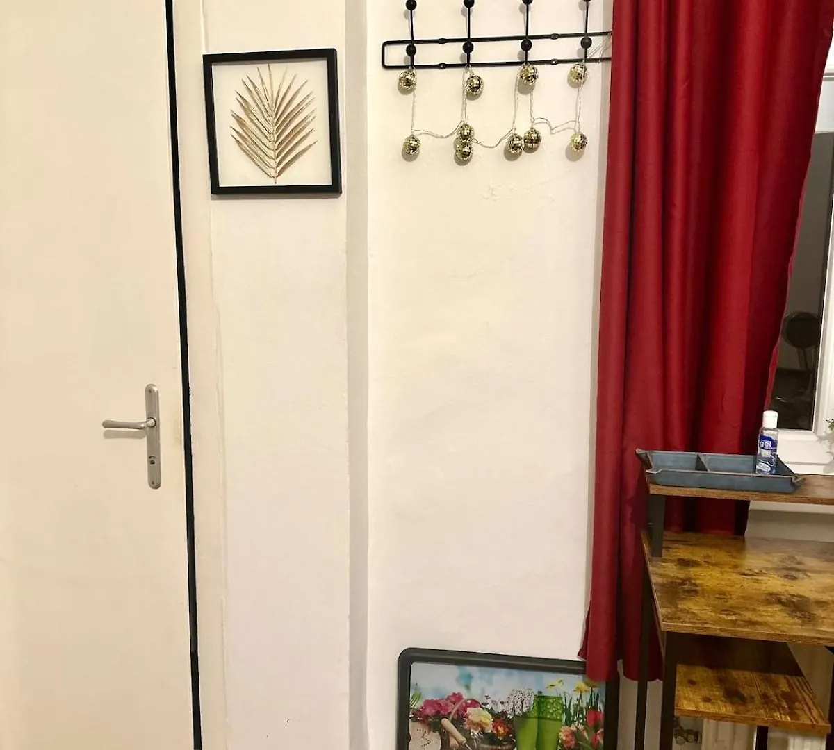 Zentral Gelegene Altbauwohnung Vienna