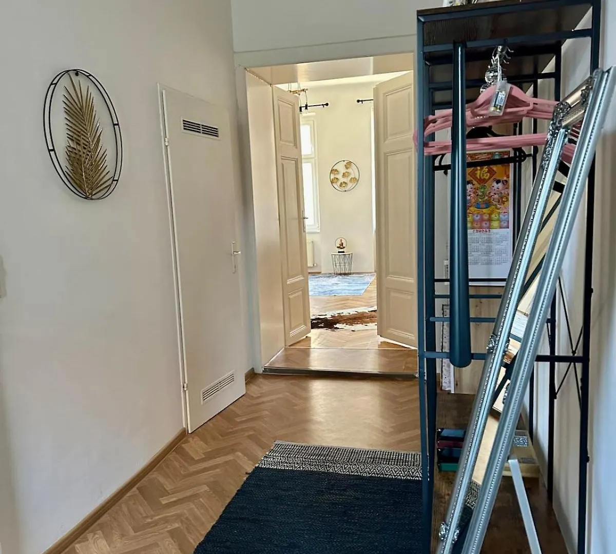 Zentral Gelegene Altbauwohnung Vienna