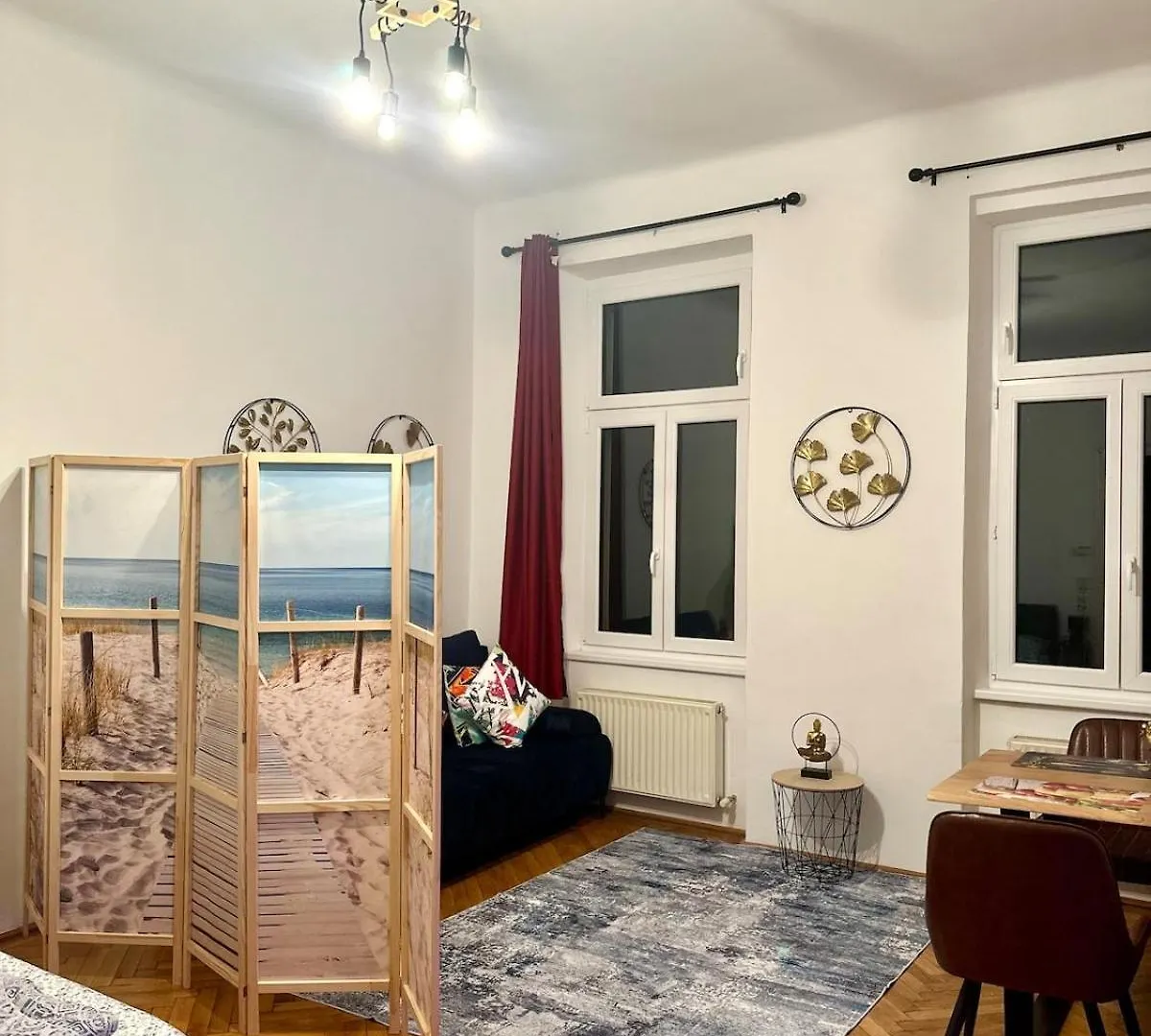 Zentral Gelegene Altbauwohnung Vienna